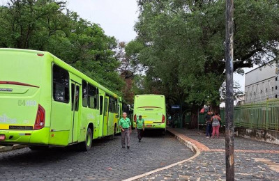 População de Teresina começa 2024 do mesmo jeito que terminou 2023: sem ônibus